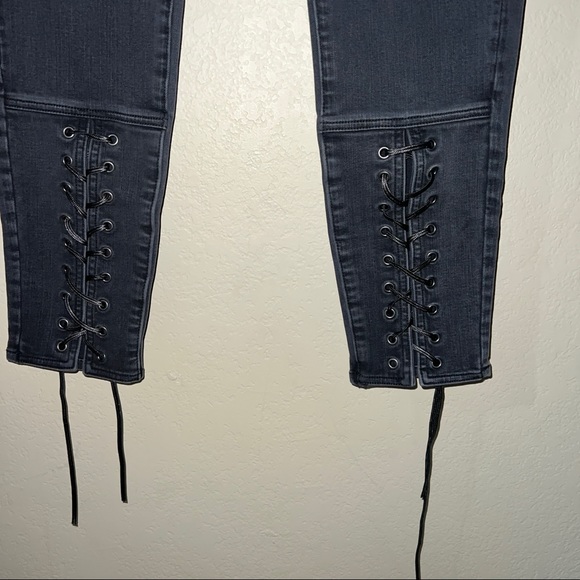 American Eagle Outfitters Highest Rise Jegging Jeans Lace up Black Size 6 - Picture 8 of 16